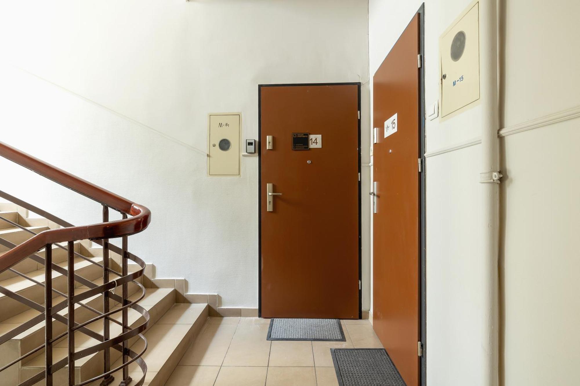 1-Bedroom Apartment With Balcony - Dluga 65 Krakow Bagian luar foto